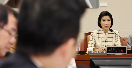 이진숙 당시 방송통신위원회 위원장 후보자가 지난 26일 오전 국회 과학기술정보방송통신위원회 인사청문회에서 위원들의 질의에 답변하고 있다. [연합뉴스 제공]